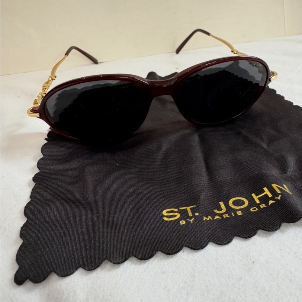 VINTAGE CLASSIC St. John Dark Red and Gold Sunglasses